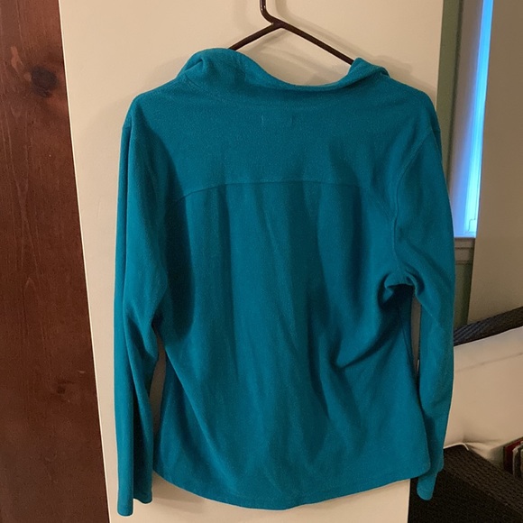 NWOT…..Quarter zip fleece - Picture 3 of 3